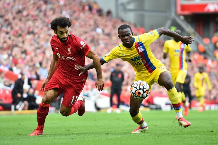 Salah ghi bàn, Liverpool thắng 3 sao trước Crystal Palace để tạm lên đỉnh Ngoại hạng Anh