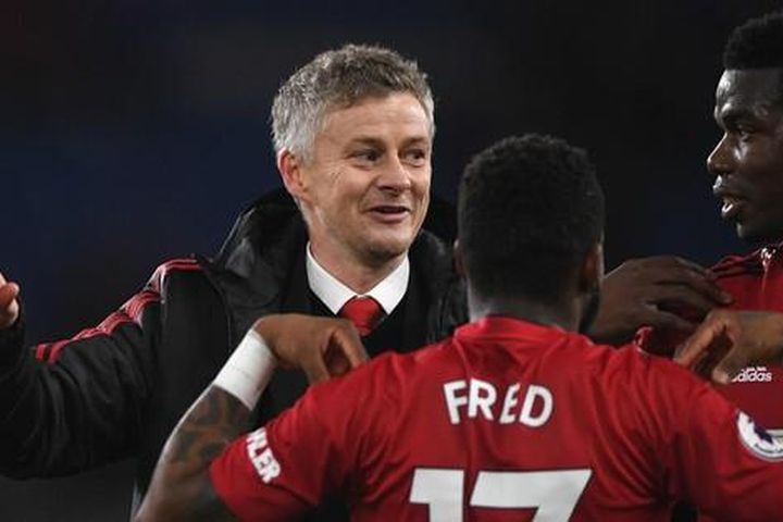 Solskjaer đổ lỗi MU thua vì vắng... Fred