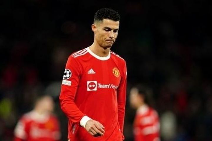 Ronaldo chốt tương lai sau mùa giải trắng tay