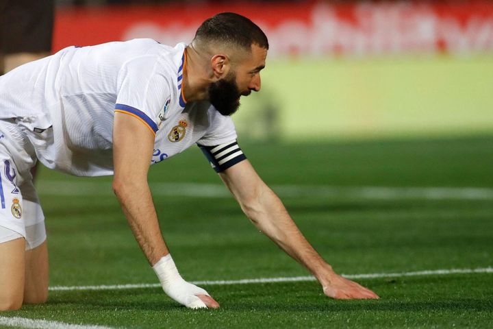 Real Madrid mất ngôi sao Benzema trong trận El Clasico