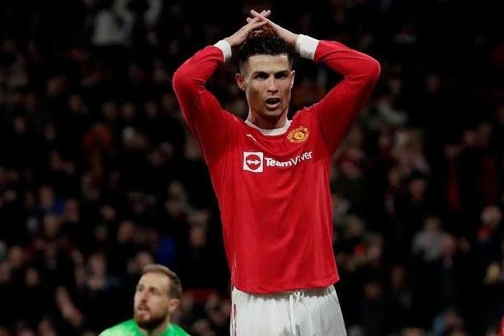 Ronaldo được khuyên nên ngồi dự bị