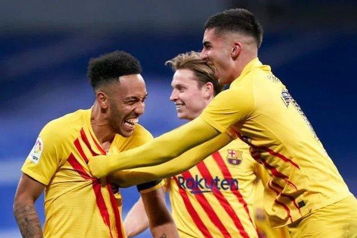 HLV Xavi bất ngờ khi Barca thắng Real 4-0
