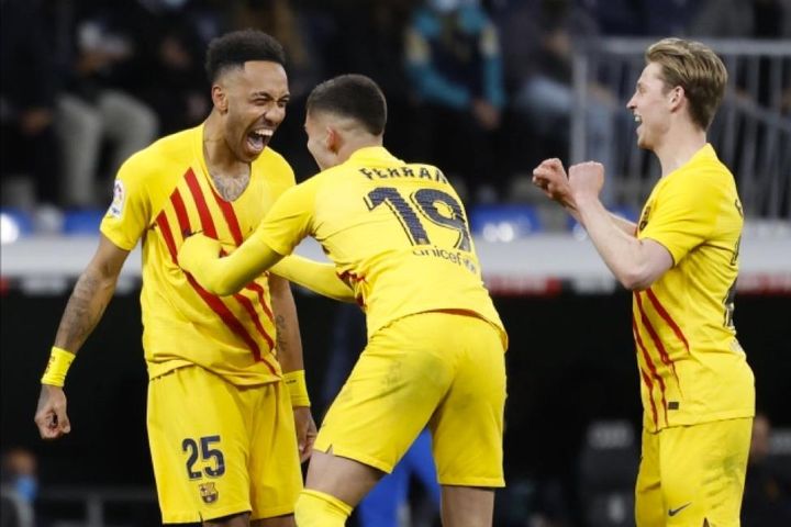 'Hàng thải' Arsenal rực sáng, Barca vùi dập Real Madrid ở El Clasico