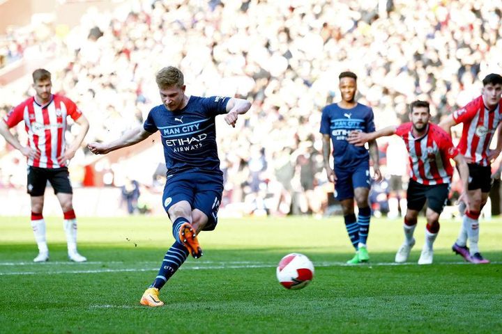 Bùng nổ hiệp 2, Man City đè bẹp Southampton