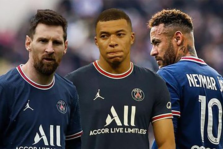 PSG rơi vào tình trạng hỗn loạn, chia làm hai 'gia tộc'