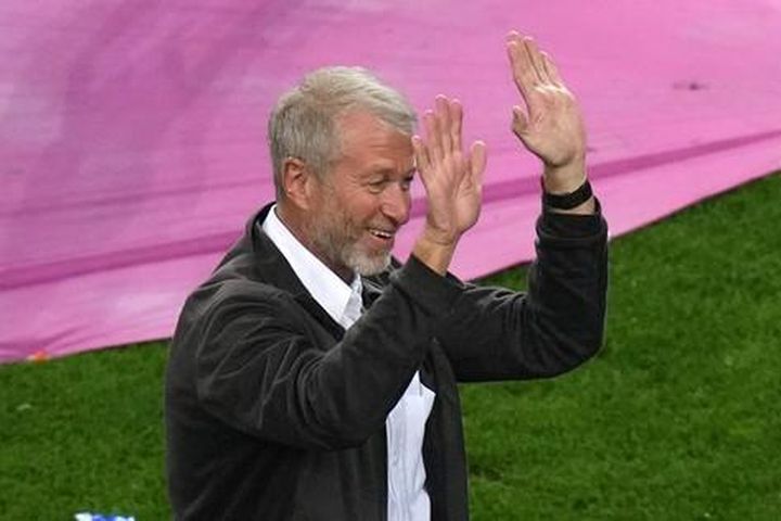 Chia tay Chelsea, Roman Abramovich chọn đội bóng mới để đầu tư