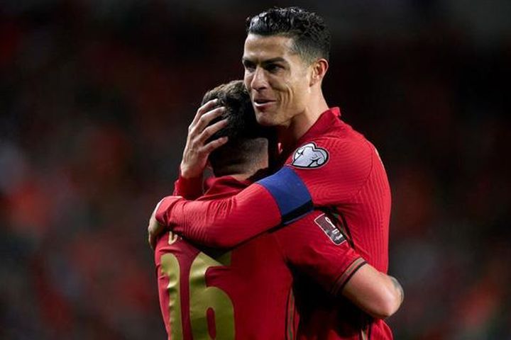 Bồ Đào Nha giành chiến thắng 'đau tim' để vào chung kết tranh vé vớt World Cup