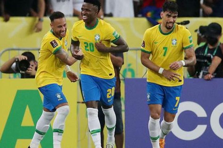 Brazil đại thắng 4 sao, Uruguay giành vé chính thức dự World Cup