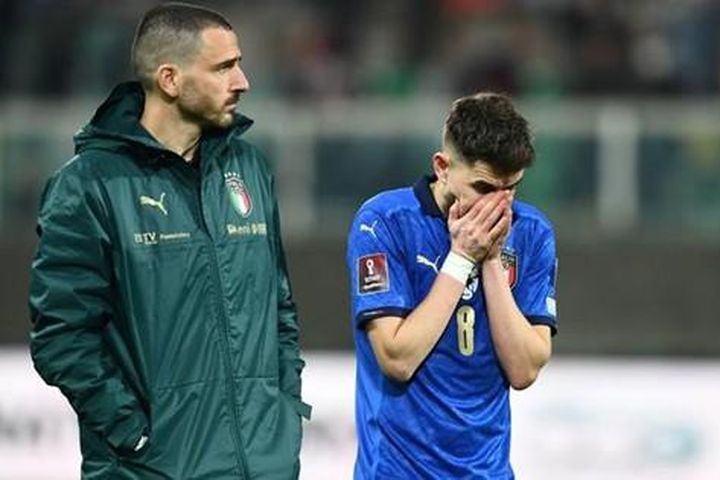 Italia không được dự World Cup, tiền vệ Jorginho thừa nhận 'sẽ bị ám ảnh cả đời'