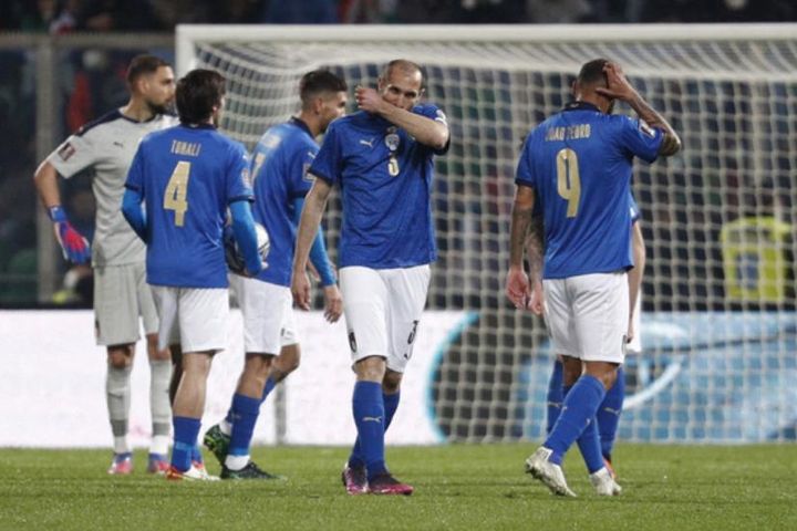 Thua 'sốc' Bắc Macedonia, Italy lần thứ 2 liên tiếp lỡ hẹn vòng chung kết World Cup