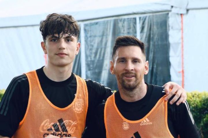 Ngôi sao U18 MU trở thành đồng đội sát cánh bên Messi
