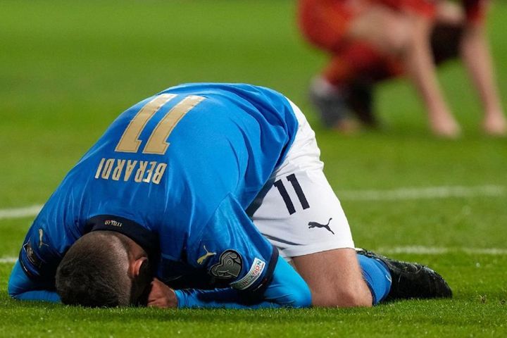 Nhà báo Anh Ngọc: Hãy 'hạnh phúc' khi tuyển Italia mất vé World Cup 2022