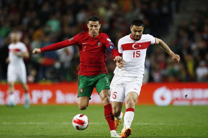 Thắng thuyết phục Thổ Nhĩ Kỳ, Ronaldo cùng Bồ Đào Nha duy trì cơ hội dự World Cup 2022