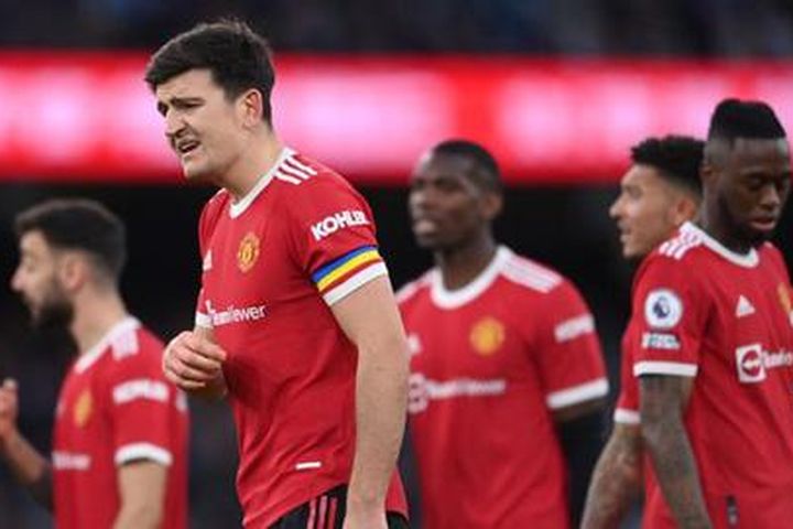 Man United có thể đẩy đi 24 cầu thủ
