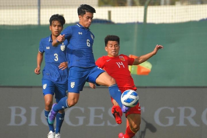 Dubai Cup 2022: U23 Thái Lan thua U23 Trung Quốc sau màn rượt đuổi tỷ số