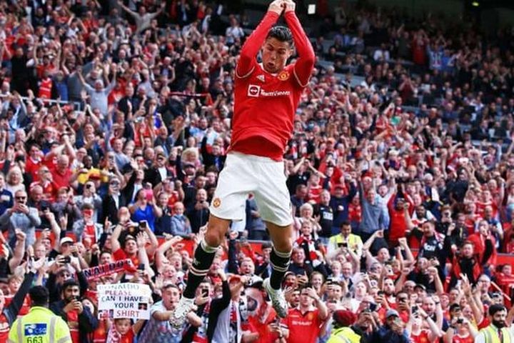 Ronaldo mất tiền khủng trong hợp đồng 'gài' của Man Utd