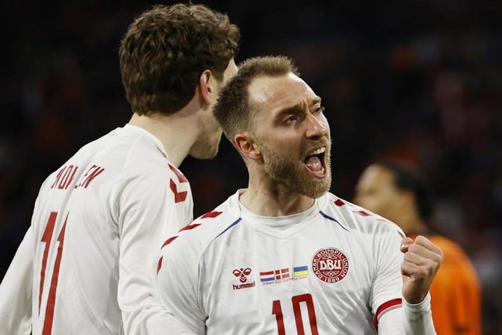 Trở lại tuyển Đan Mạch sau cơn đột quỵ, Eriksen sút tung lưới Hà Lan