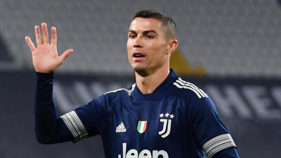 Ronaldo sắp lập kỷ lục ghi bàn nhiều nhất mọi thời đại