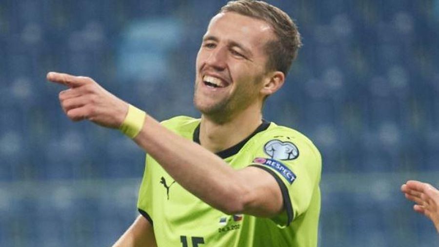 Sao Premier League lập hat-trick giúp CH Czech thắng 6-2