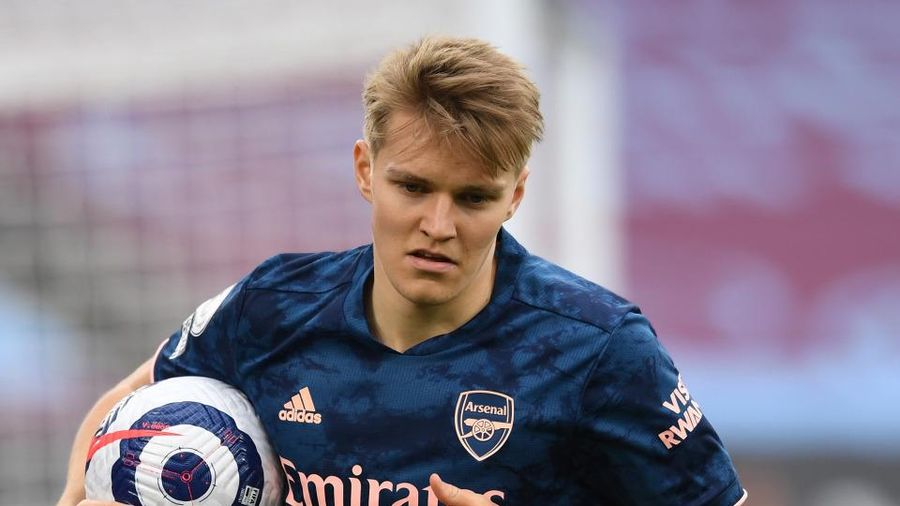 Real Madrid triệu hồi Odegaard, Arsenal uất nghẹn