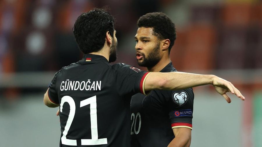 Vòng loại World Cup 2022: Đức thắng nhọc, Anh vững ngôi đầu
