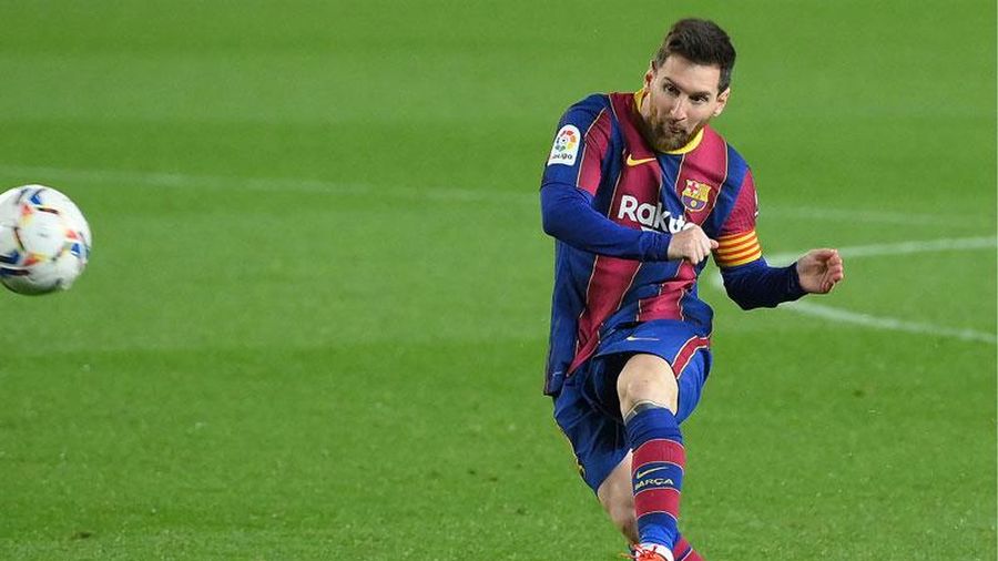 Bàn thắng từ ngoài vòng cấm: Messi gấp 6 lần Ronaldo