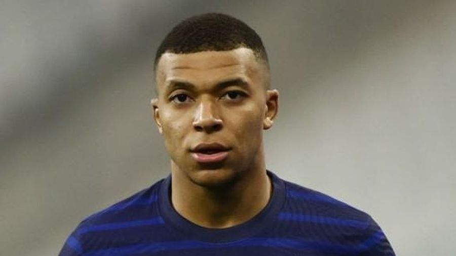 Đàm phán dần đóng lại, Kylian Mbappe sẽ chia tay PSG với giá rẻ không tưởng; Erling Haaland làm nóng thị trường chuyển nhượng