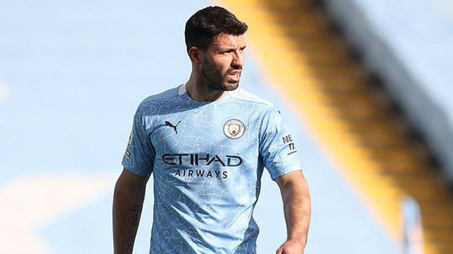 Chelsea dẫn đầu cuộc đua giành Aguero