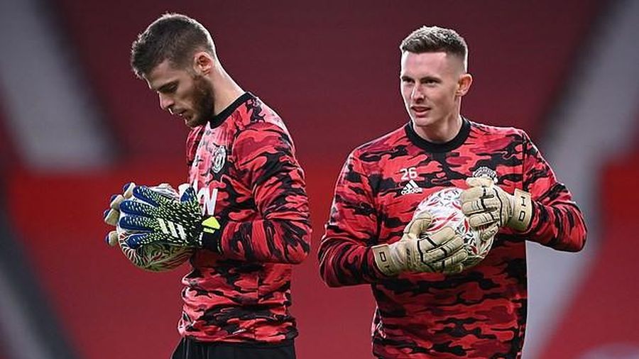 Dean Henderson tuyệt vọng ở Manchester United