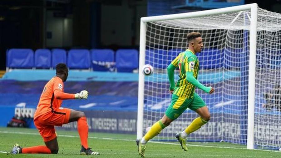 Chelsea thất thủ 2-5 trước West Brom trên sân nhà