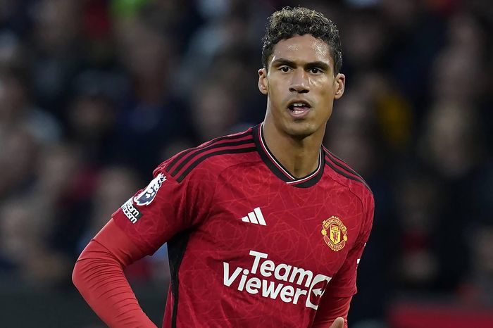 Varane sẽ rời Manchester United