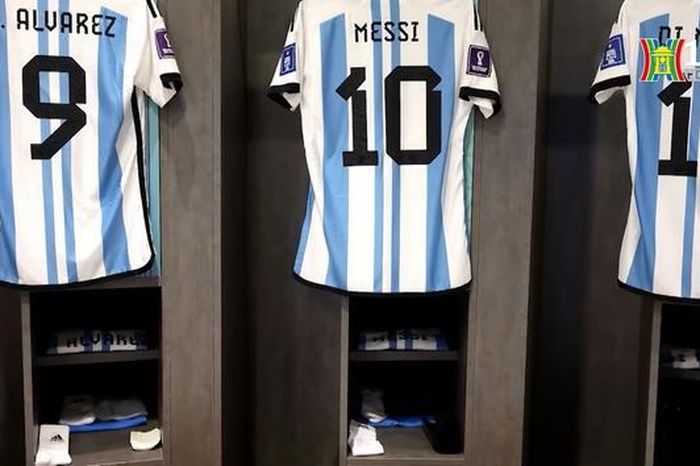 Đấu giá những áo đấu của Messi với mục đích từ thiện
