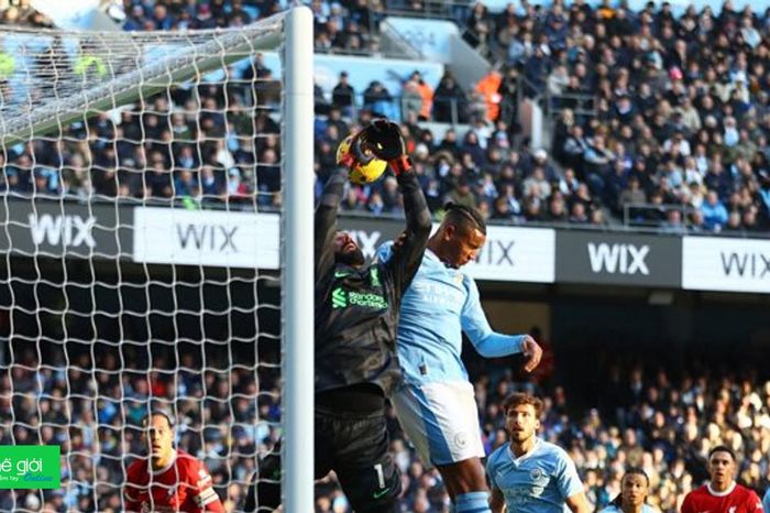 Ngoại hạng Anh: Man City và Liverpool cầm chân nhau, trao cơ hội cho Arsenal