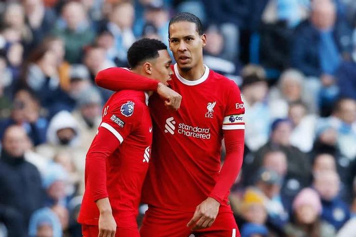 Alexander-Arnold hóa người hùng, Liverpool suýt tạo địa chấn trước Man City