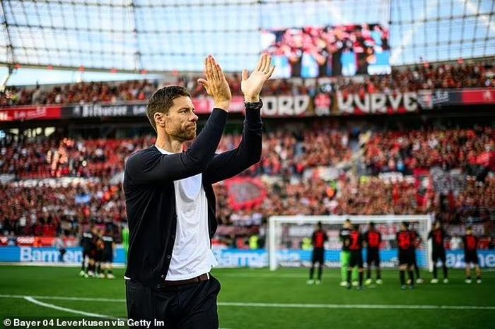 Ngóng chờ Xabi Alonso