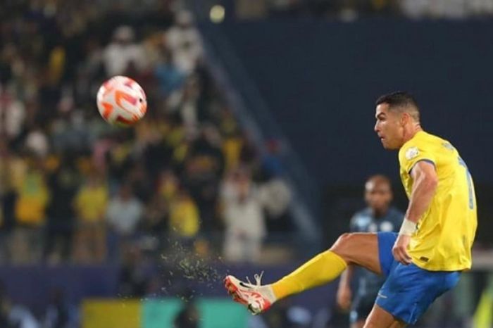 Ronaldo lập 2 kỷ lục trong trận ghi siêu phẩm cho Al-Nassr