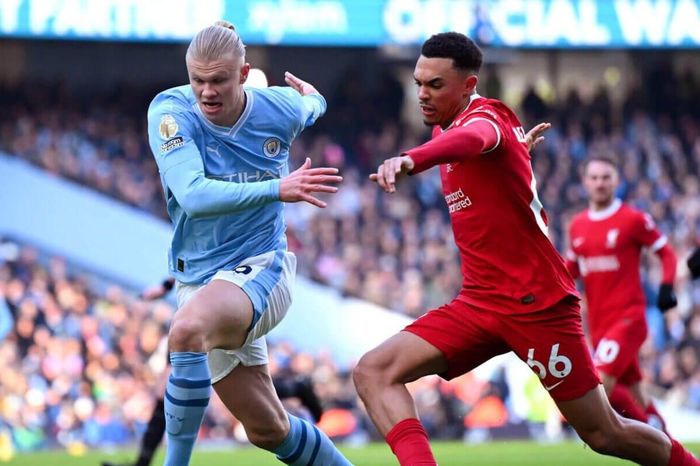 Sao Liverpool có hợp đồng béo bở sau khi làm cháy lưới Man City