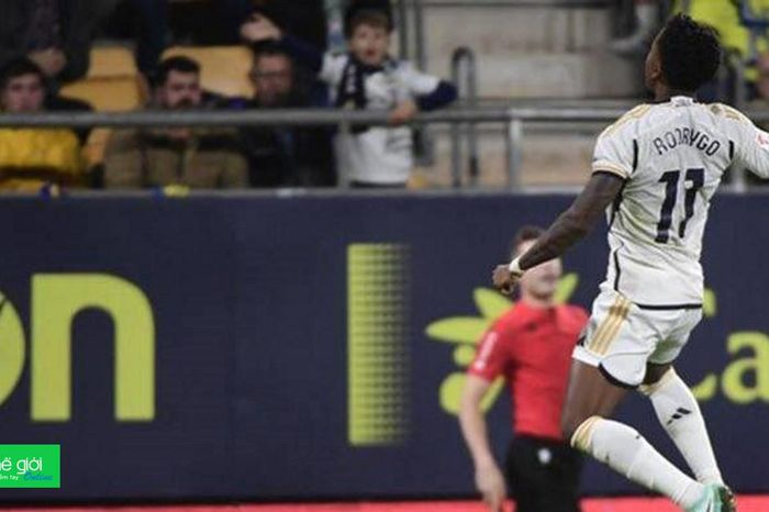 Ngôi sao vừa bị fan Messi tấn công, tỏa sáng giúp Real Madrid lấy ngôi đầu