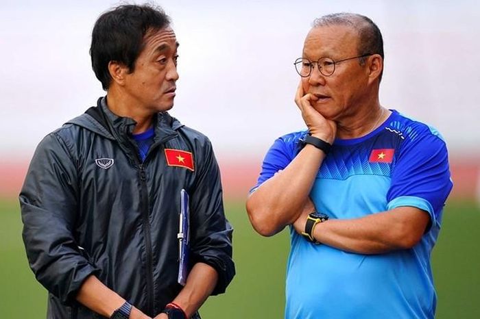 CLB TPHCM hẹn ngày 'chốt' tương lai với HLV Park Hang Seo; Man City mất ngôi đầu sau trận hòa Liverpool