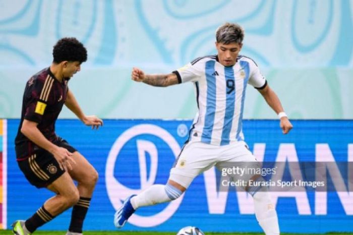 Video bóng đá U17 Argentina - U17 Đức: Đại tiệc 6 bàn, 'người nhện' tỏa sáng loạt luân lưu (Bán kết World Cup)