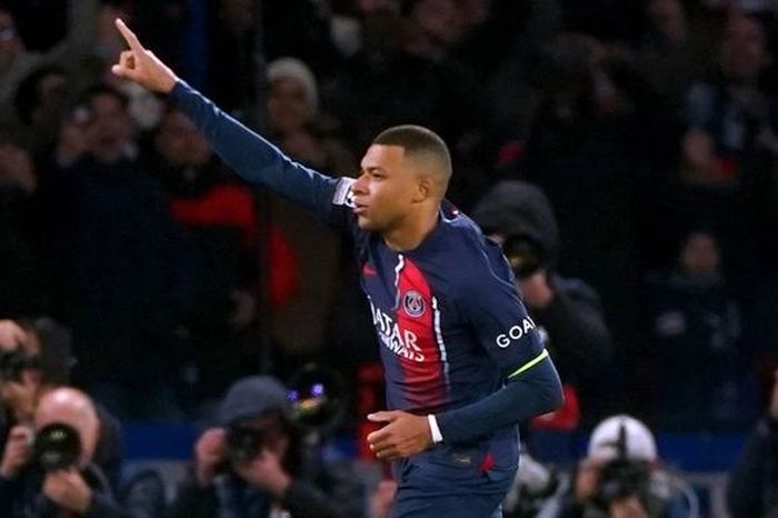 Ghi bàn phút bù giờ, Mbappe giành lại 1 điểm cho PSG
