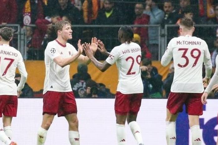 Champions League 2023/24: Arsenal thẳng tiến vòng 1/8; MU và nguy cơ chia tay từ vòng loại