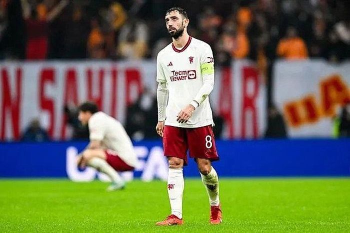 Đêm Istanbul ác mộng với Man Utd