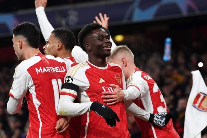 Champions League: Arsenal vào vòng knock-out, M.U có nguy cơ bị loại