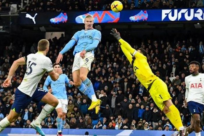 Man City có 74% cơ hội thắng Tottenham