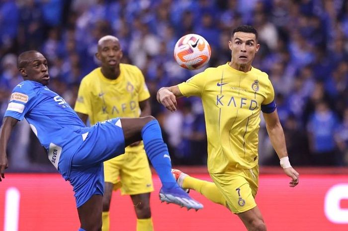 Kết quả bóng đá hôm nay 2/12/2023: Ronaldo và Al Nassr thảm bại