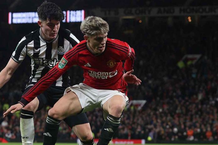 MU đấu Newcastle: 3 câu hỏi cho Erik ten Hag