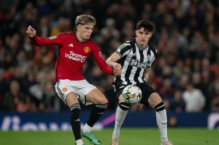 Vòng 14 Ngoại hạng Anh: Hai nửa buồn vui thành Manchester?
