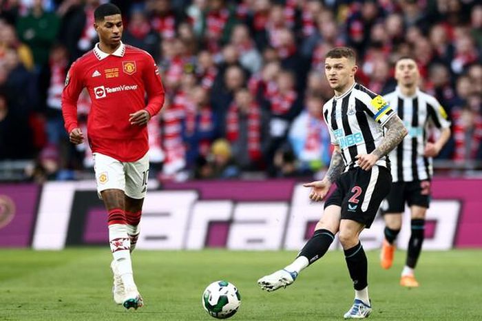 Lịch thi đấu bóng đá hôm nay 2/12: Tâm điểm Newcastle - MU