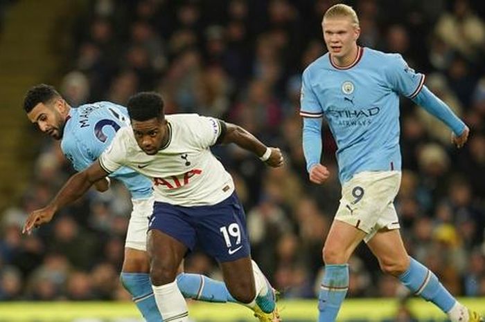 Tottenham chơi đôi công, Pep Guardiola càng thích